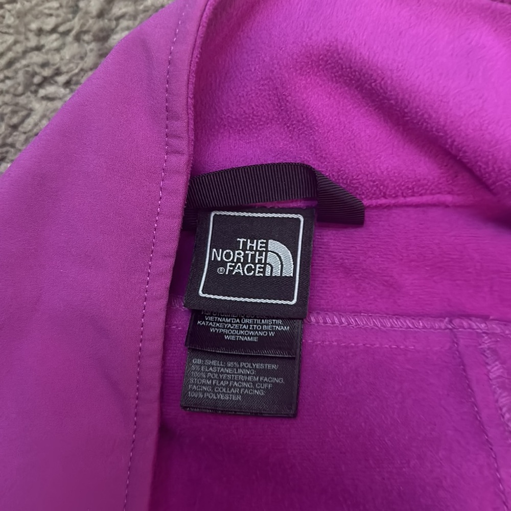 **SOLD ON MERCARI**The North Face womens purple jacket size large - Picture 6 of 9
